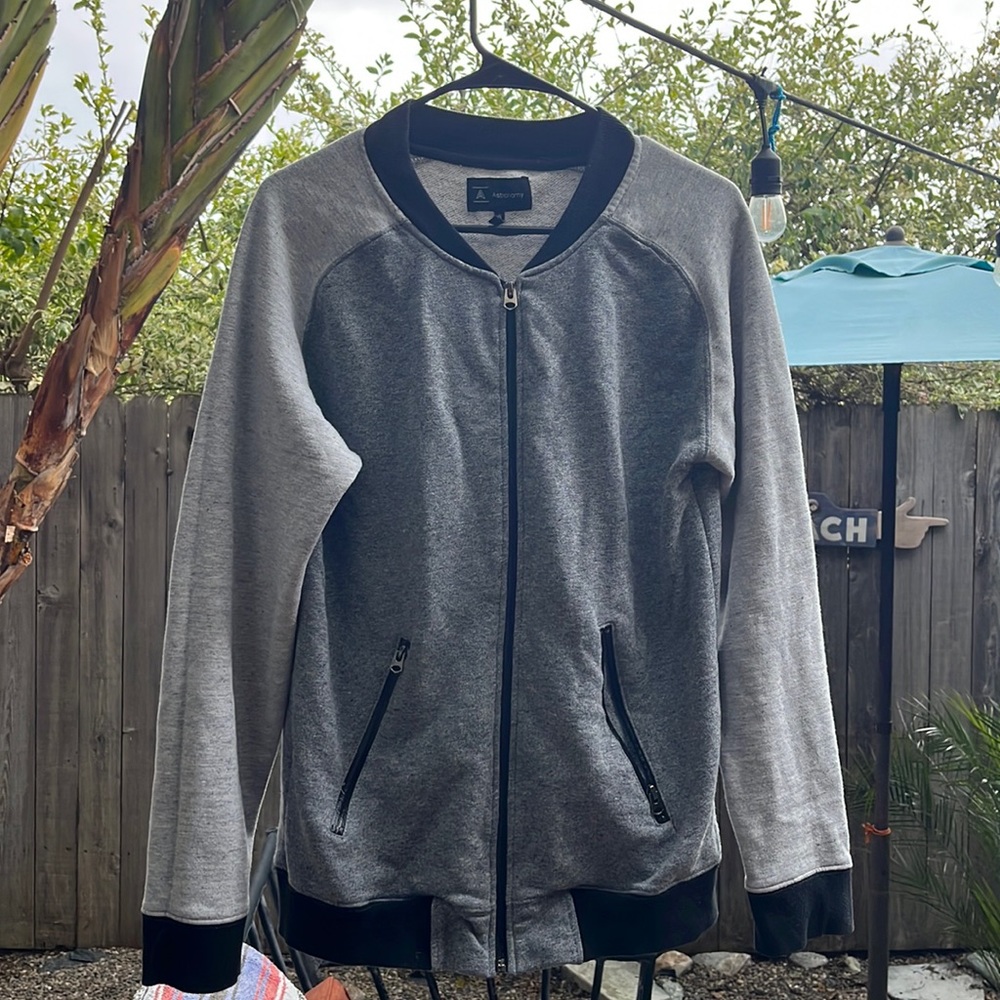 Cotton bomber